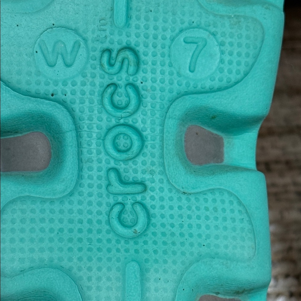CROCS Women's Gray and Green Flats - Picture 10 of 11